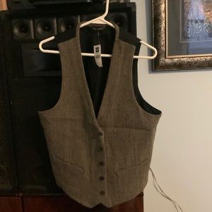 Gap wool vest